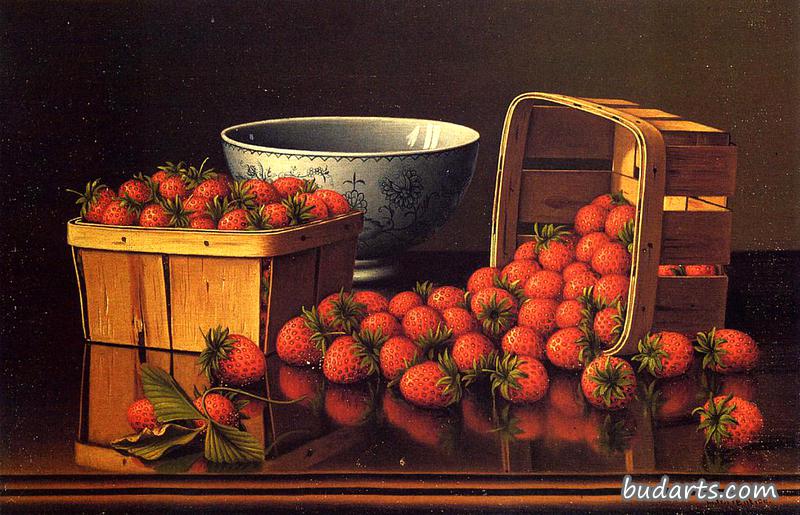 瓷碗草莓