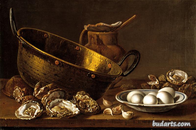 有牡蛎，大蒜，鸡蛋和锅的静物