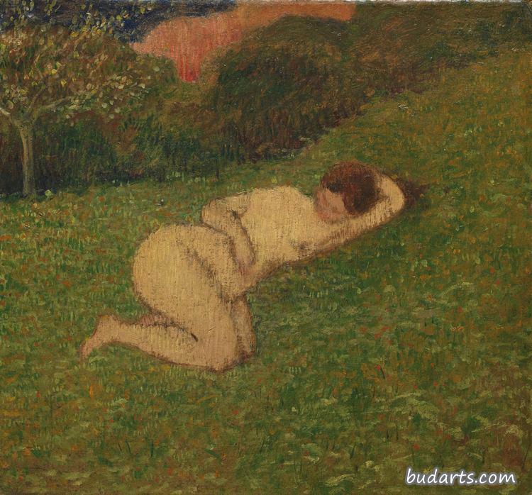 裸女在草地上