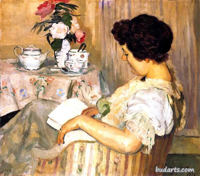 爱丽丝边喝茶边看书