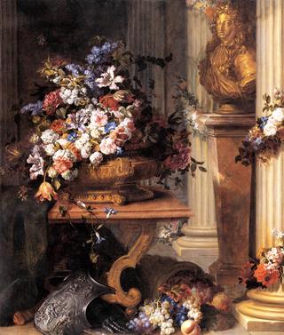 金花瓶里的花，路易十四的半身像，富足之角和盔甲
