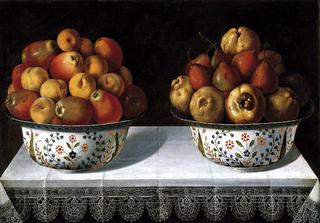 两个水果在一张桌子上（两杯水果）