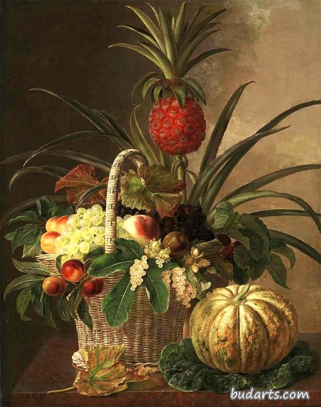 菠萝、葡萄、桃子、坚果和浆果放在篮子里，放在大理石的窗台上
