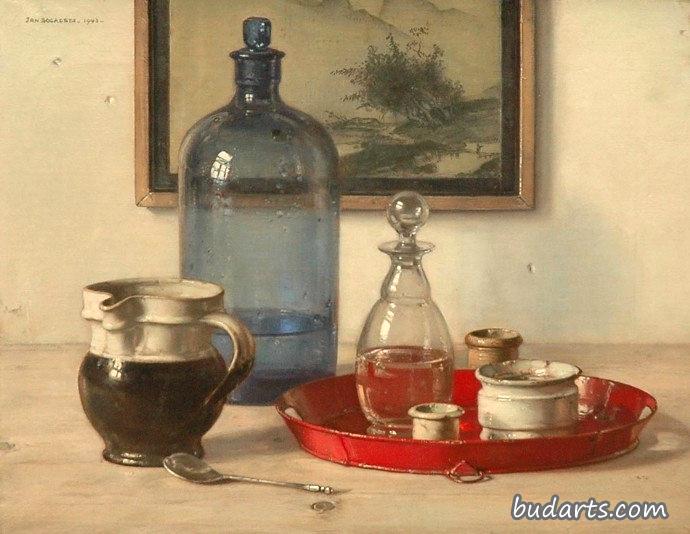 有蓝色瓶子和罐子的静物画
