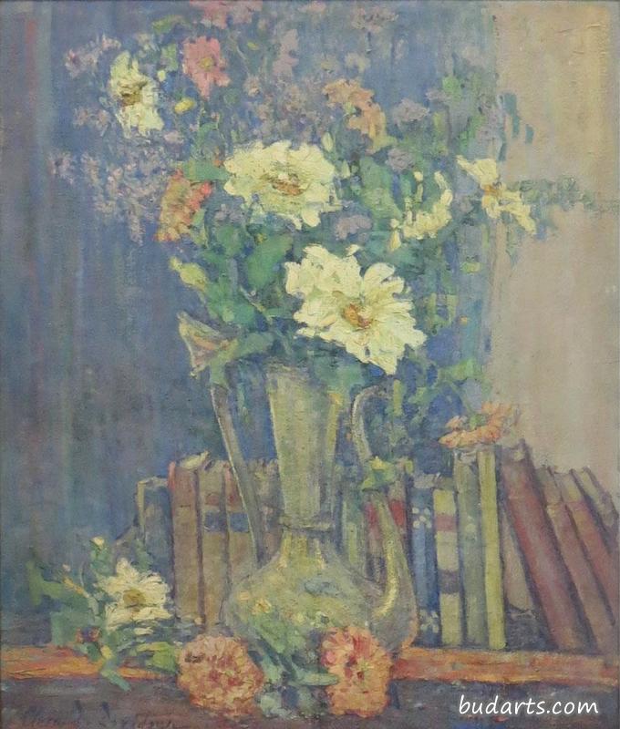 书架上有鲜花和书籍的静物画