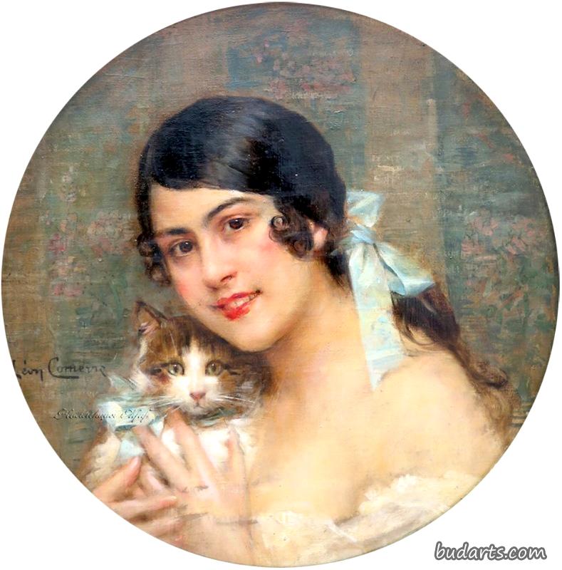 抱猫的年轻美人