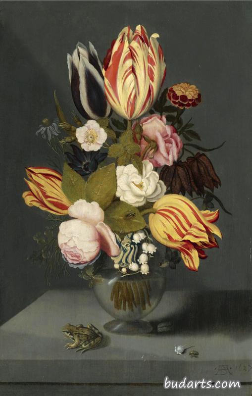 球形花瓶里有郁金香、粉红和白玫瑰等杂色的静物画 球形花瓶里有郁金香、粉红和白玫瑰等杂色的静物画