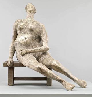 坐着的女人