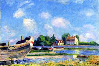 Boats under Repair at Saint-Mammès