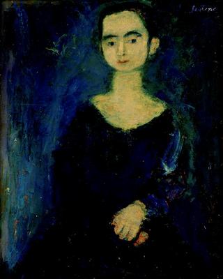 穿蓝色衣服的女士