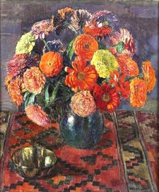Bouquet de fleurs sur un entablement