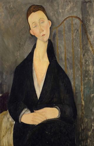 Lunia Czechowska (in the black dress)