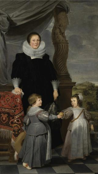 Portrait of Mechteld Lintermans and her two children