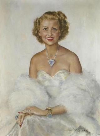 An Elegant Lady