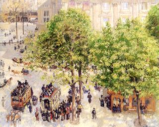 Place du Theatre Francais: Spring